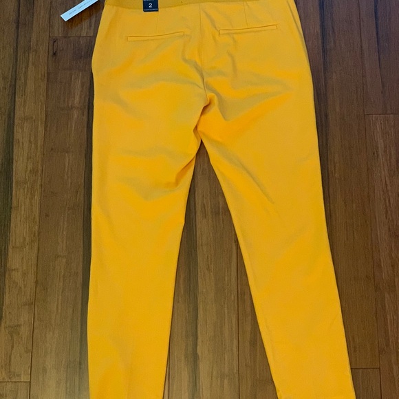 Amanda & Chelsea Cropped Skinny Pants in Merigold - Picture 3 of 4